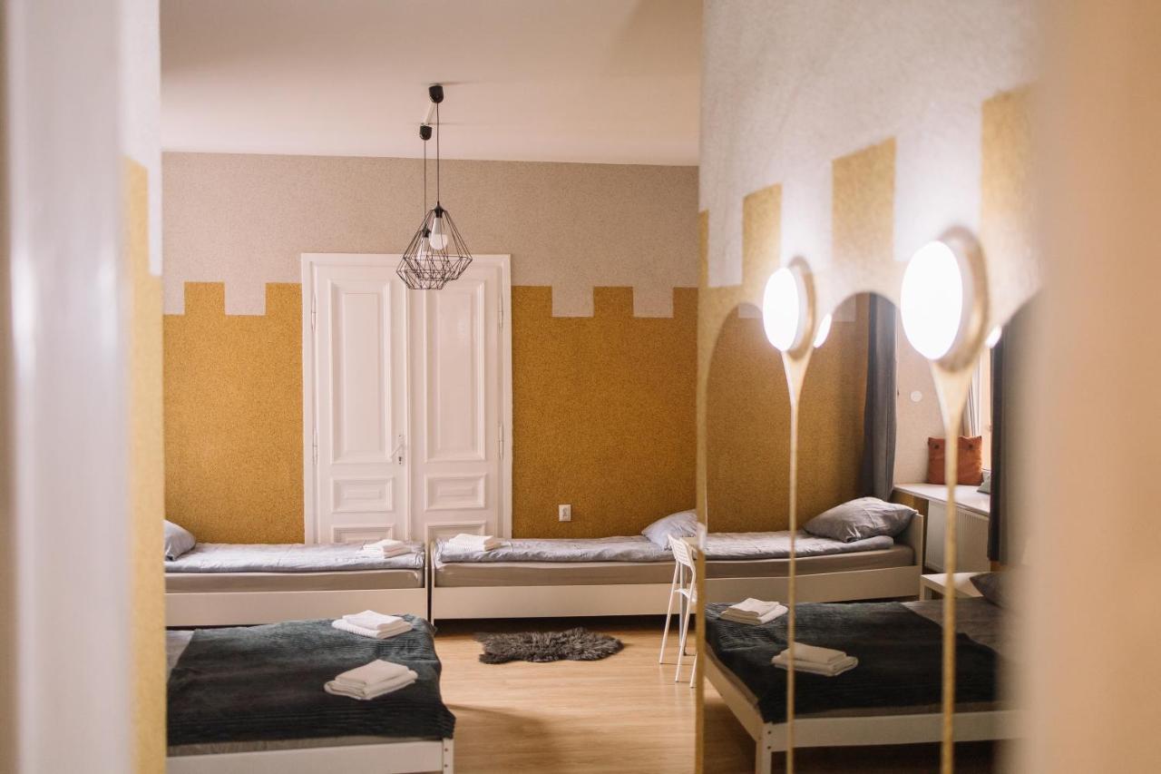 West13 Guest Rooms Krakow Luaran gambar