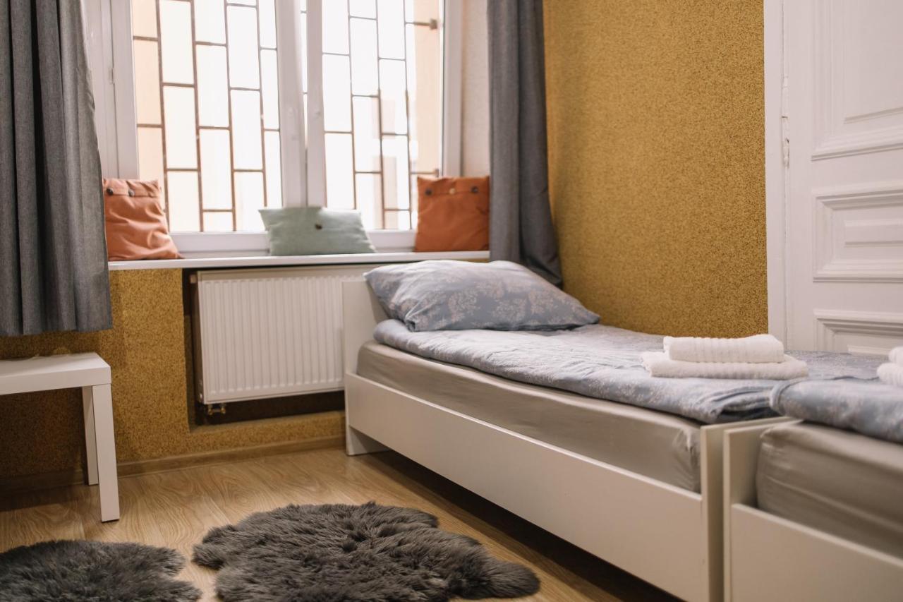 West13 Guest Rooms Krakow Luaran gambar